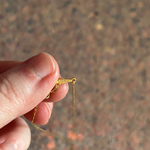 18 Karat Gold Plated Owl Necklace - Picture 5 of 5